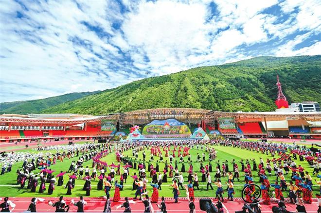 三大龙头景区引领 四川阿坝文旅全域绽放