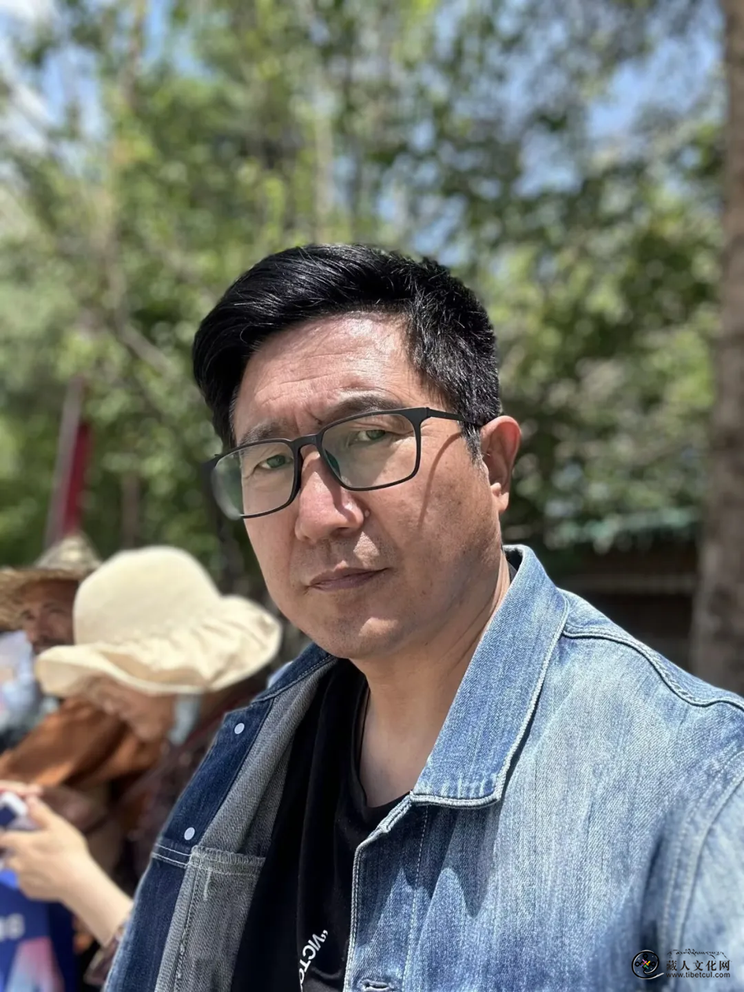 江洋才让短篇小说：月亮理论