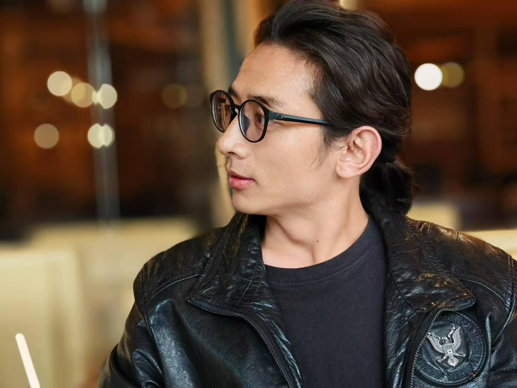 白马降泽短篇小说：经幡（绕吉 译）