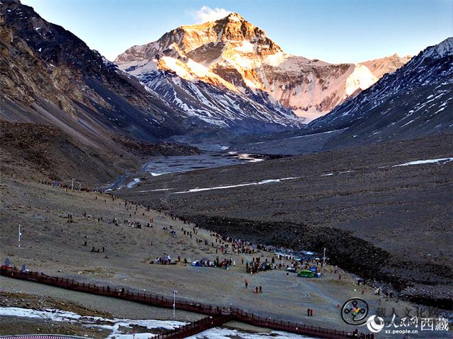 旅游环境完善 春节假期珠峰景区游客量创新高