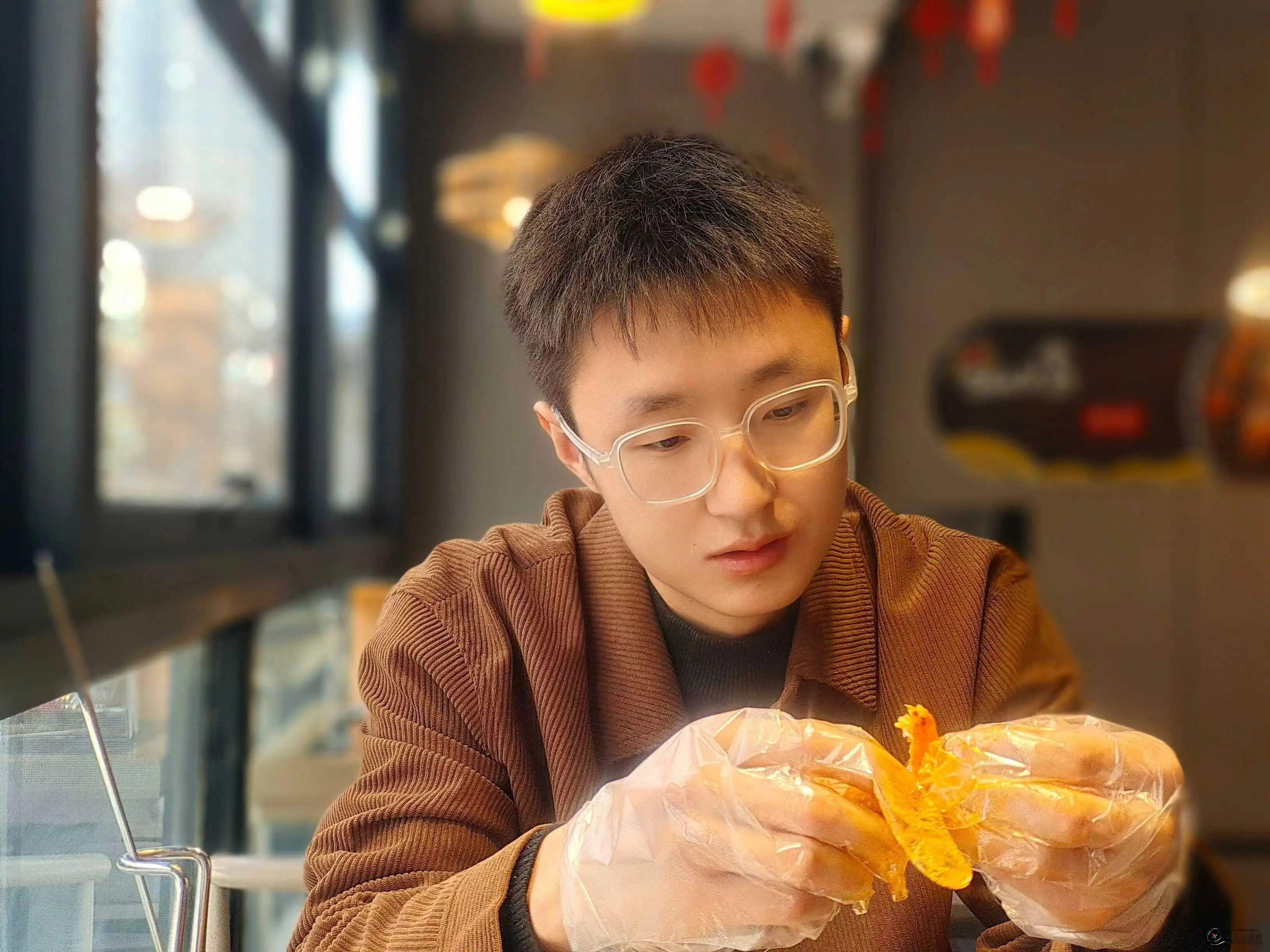 嘎玛赤列：星空下悼念群山，琼结的回响（组诗）