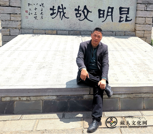 肖华辉：云朵上的西藏（组诗）