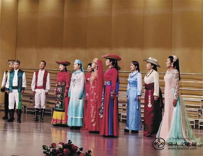 经典“花儿”合唱音乐会在青海西宁上演