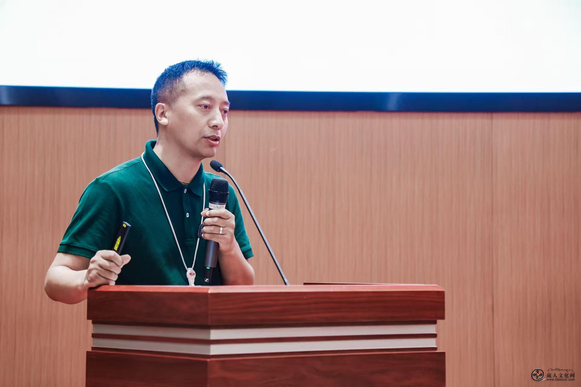 觉乃·云才让短篇小说：系在辫子上的贝壳