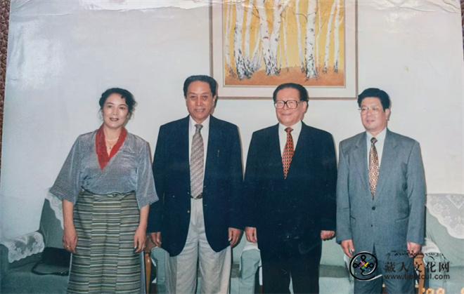 1785732848990686.jpg 一群高原守望者的二十五年5.jpg
