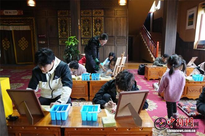 1779084352825024.jpg 云南迪庆:体验式文旅让传统文化焕发新活力4.jpg