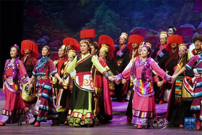 “中国西藏文化周”走进香港 民族歌舞剧《天边格桑花》广受欢迎3.jpg