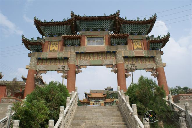 紫荆山第一道门.JPG