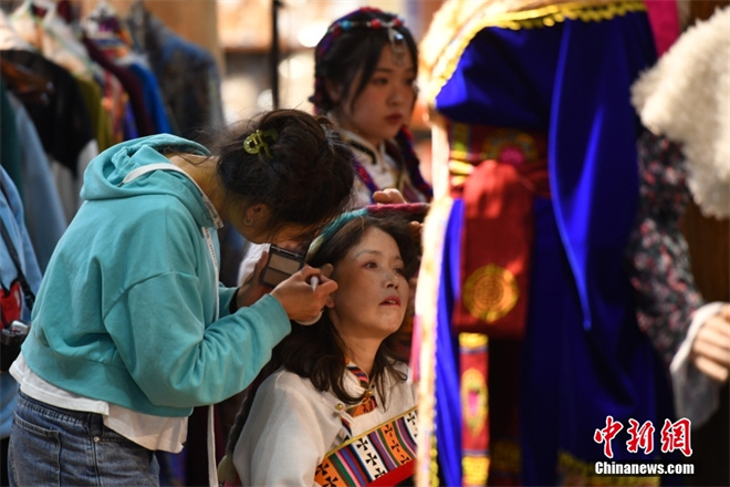 云南香格里拉旅拍市场火热3.jpg