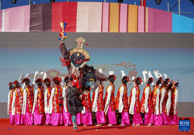 西藏贡嘎：“邦典之乡”的多彩歌舞3.jpg
