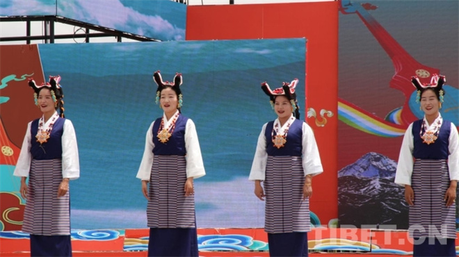堆谐文艺比赛“踏”出非遗传承与发展成果7.jpg