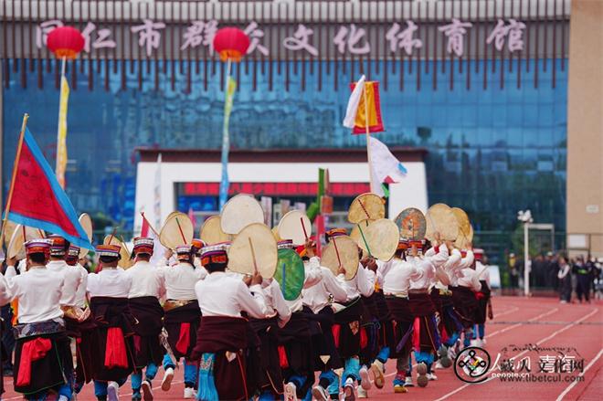 青海同仁市2025年热贡六月会首届展演活动举办7.jpg