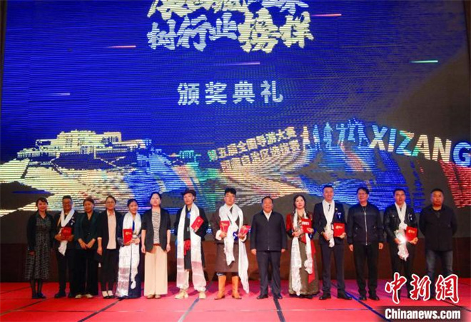 第五届全国导游大赛西藏赛区决赛在拉萨举行 促西藏旅游业健康发展3.jpg
