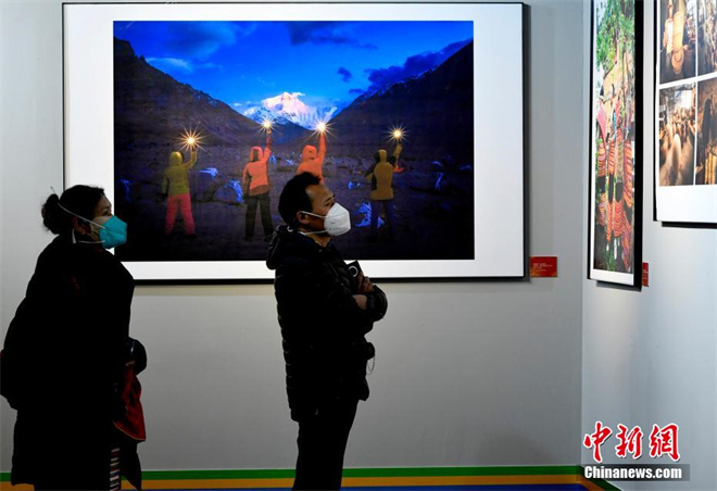 第十五届西藏珠穆朗玛摄影大展拉萨开幕7.jpg