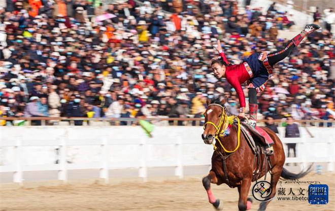 西藏拉萨举行民族传统马术表演暨民族赛马活动10.jpg