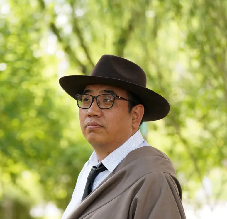 赤·桑华中篇小说：柏木与火焰（节选）