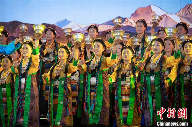 时隔三年，西藏日喀则迎来珠峰文化旅游盛会3.jpg