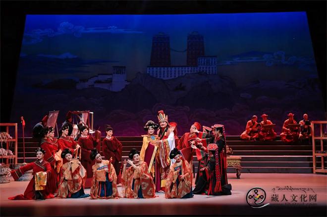 1761282808561793.jpg 谱写民族团结华章 《金城公主》在成都上演1.jpg
