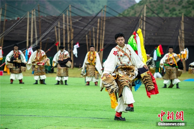 西藏那曲：“牧人风采·比如形象”选拔赛精彩落幕7.jpg