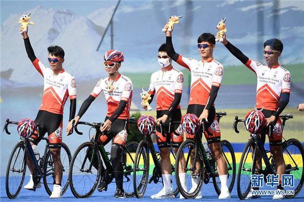 第二十届环青海湖国际公路自行车赛开幕4.jpg
