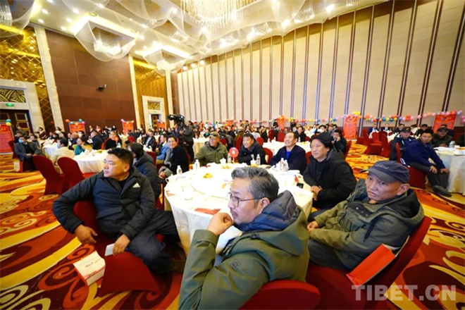 西藏自治区文联举办40周年联谊会3.jpg