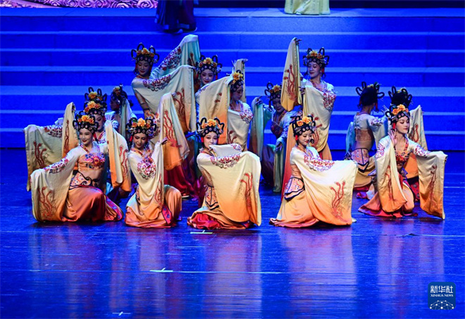 大型藏戏《金城公主》在青海西宁首演2.jpg