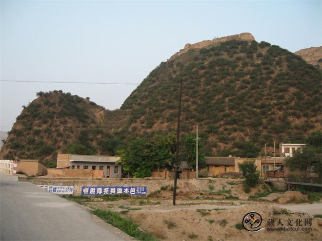 永宁镇旧址山口.jpg