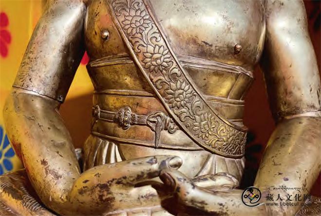 敏珠林寺藏萨迦道果师承造像衣纹特征考16.jpg