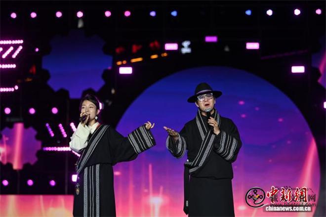 甘肃扎尕那青稞音乐季启幕 首场演绎“最炫民族风”8.jpg