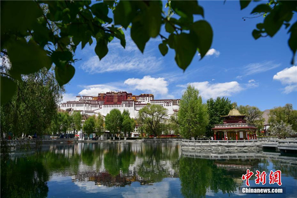 “五一”将至 西藏旅游预计将迎来小高潮1.jpg