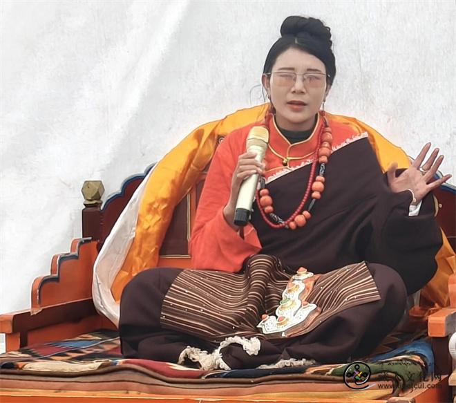 那曲有5位格萨尔说唱女艺人3.jpg