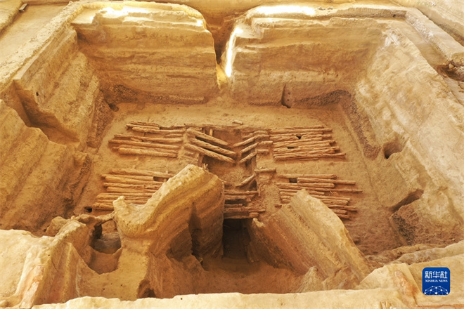 青海都兰热水墓群考古取得新进展2.jpg