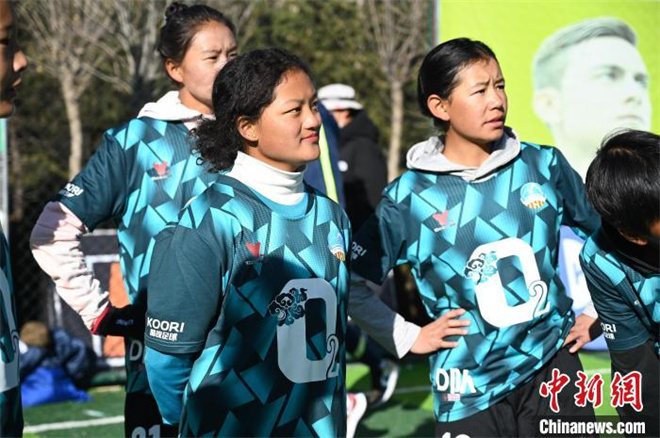 西藏民间女足赛事：关于重返青春和足球热情5.jpg