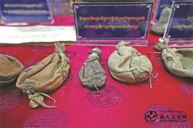 藏馆存古韵 坚守续文脉——旺堆深耕二十四年潜心守护藏医药千年瑰宝1.jpg
