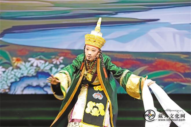 少儿版《文成公主》藏戏折子戏在拉萨成功上演4.jpg
