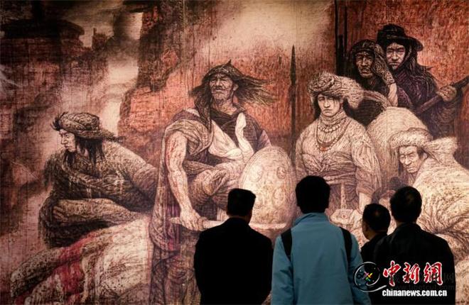 “仰望布达拉”敬庭尧绘画艺术展在拉萨开幕1.jpg