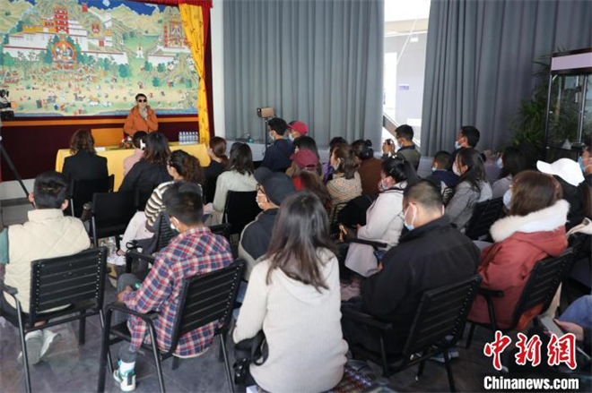 首位藏族TED演讲家在拉萨举行分享会3.jpg
