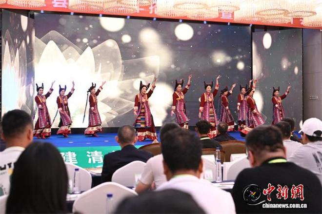 西藏加查县2025年招商引资暨文旅推介会举行1.jpg