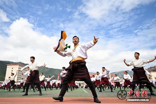 第六届安多地区“腊子口杯”则巴邀请赛在甘肃迭部开赛5.jpg