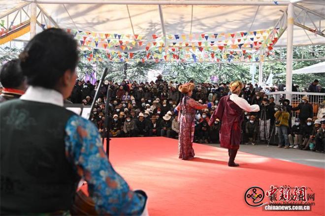 “我们的节日　群星荟萃”群众音乐会拉萨上演11.jpg