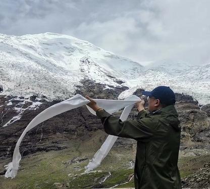 刚杰·索木东：青稞抽出漫山遍野的谷穗（组诗）