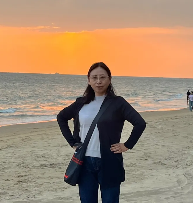 ​尼玛潘多散文：纸上岁月