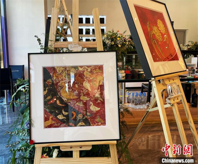 走进雪域妙众的后花园——高志勇壁画摄影作品展在拉萨展出2.jpg