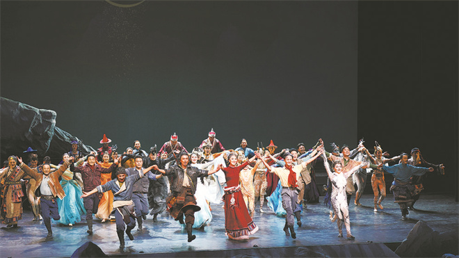 舞剧《大河之源》在第六届中国新疆国际民族舞蹈节上演出.jpg