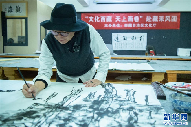 “文化西藏 天上画卷”全国著名美术家赴藏采风1.jpg