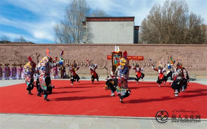 西藏日喀则举办藏戏巡演活动1.jpg