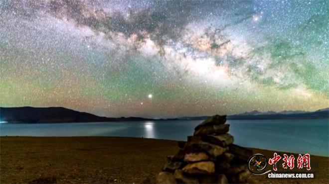 历史人文纪录片《西藏·星空下的传奇》首播1.jpg