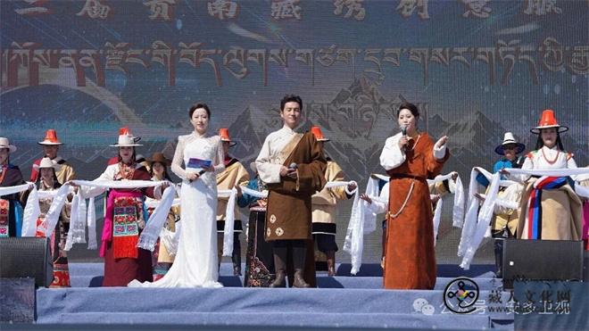 青海广播电视台安多藏语全媒体中学首届“歌从草原来”文艺汇演圆满录制1.jpg