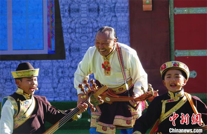 西藏林芝：多彩民俗活动迎接工布新年1.jpg