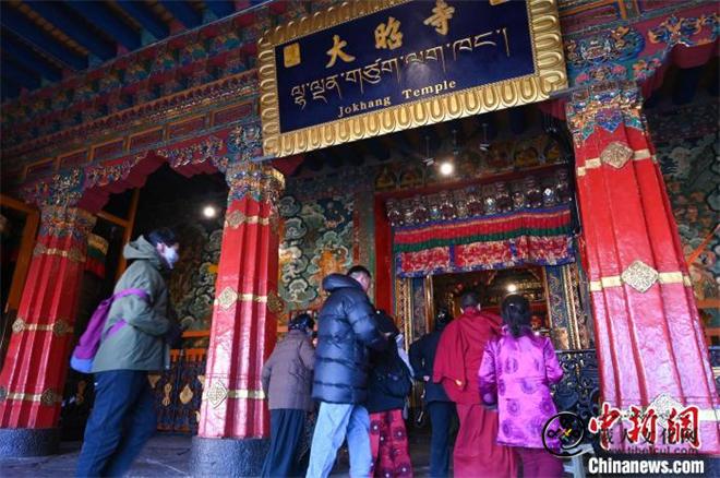 藏历新年遇春节 西藏迎双倍年味3.jpg